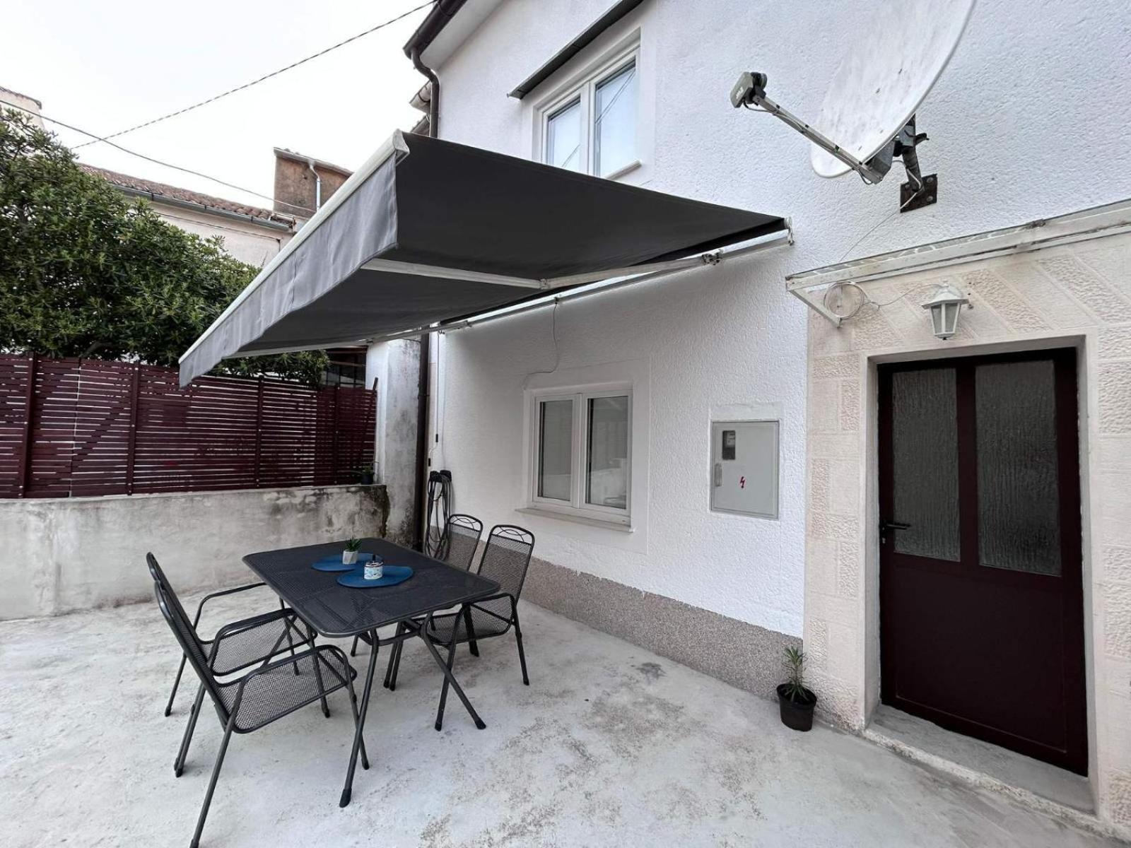 Holiday Home Omišalj Zewnętrze zdjęcie